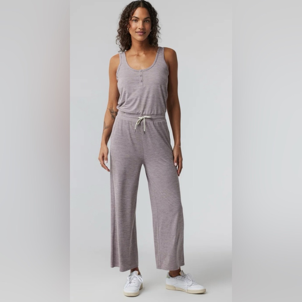 NWT Vuori Falls Jumpsuit in a Rosemary Heather Size S